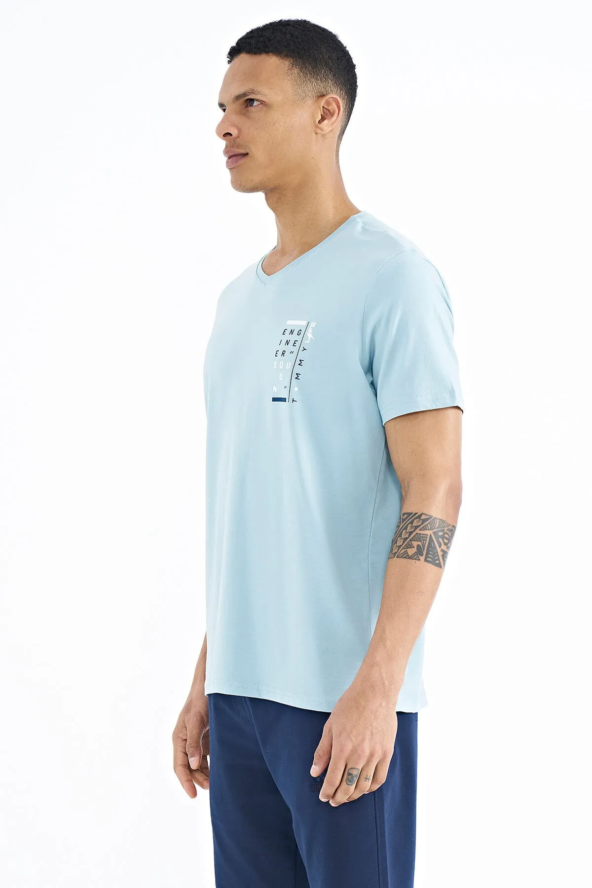 baski detayli v yaka standart kalip erkek t-shirt - 88186