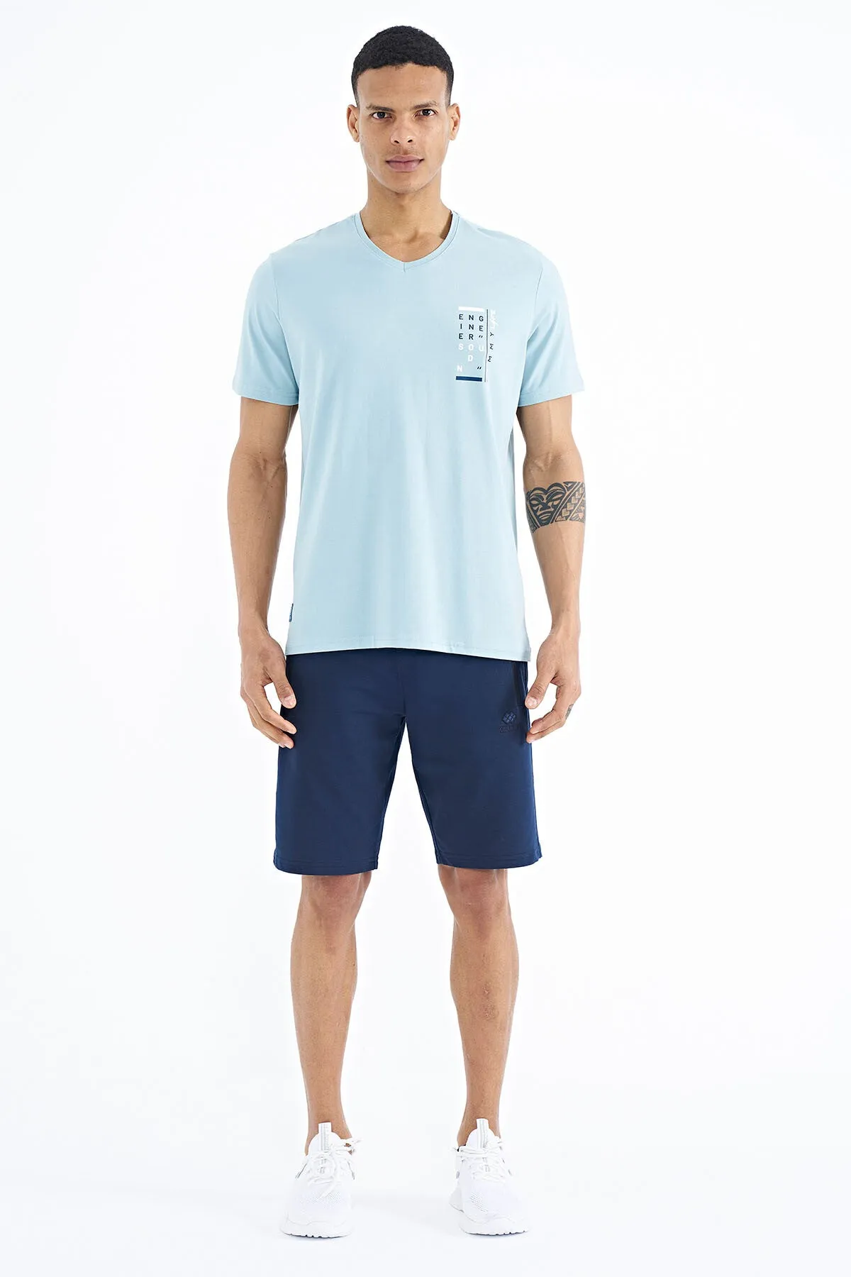 baski detayli v yaka standart kalip erkek t-shirt - 88186