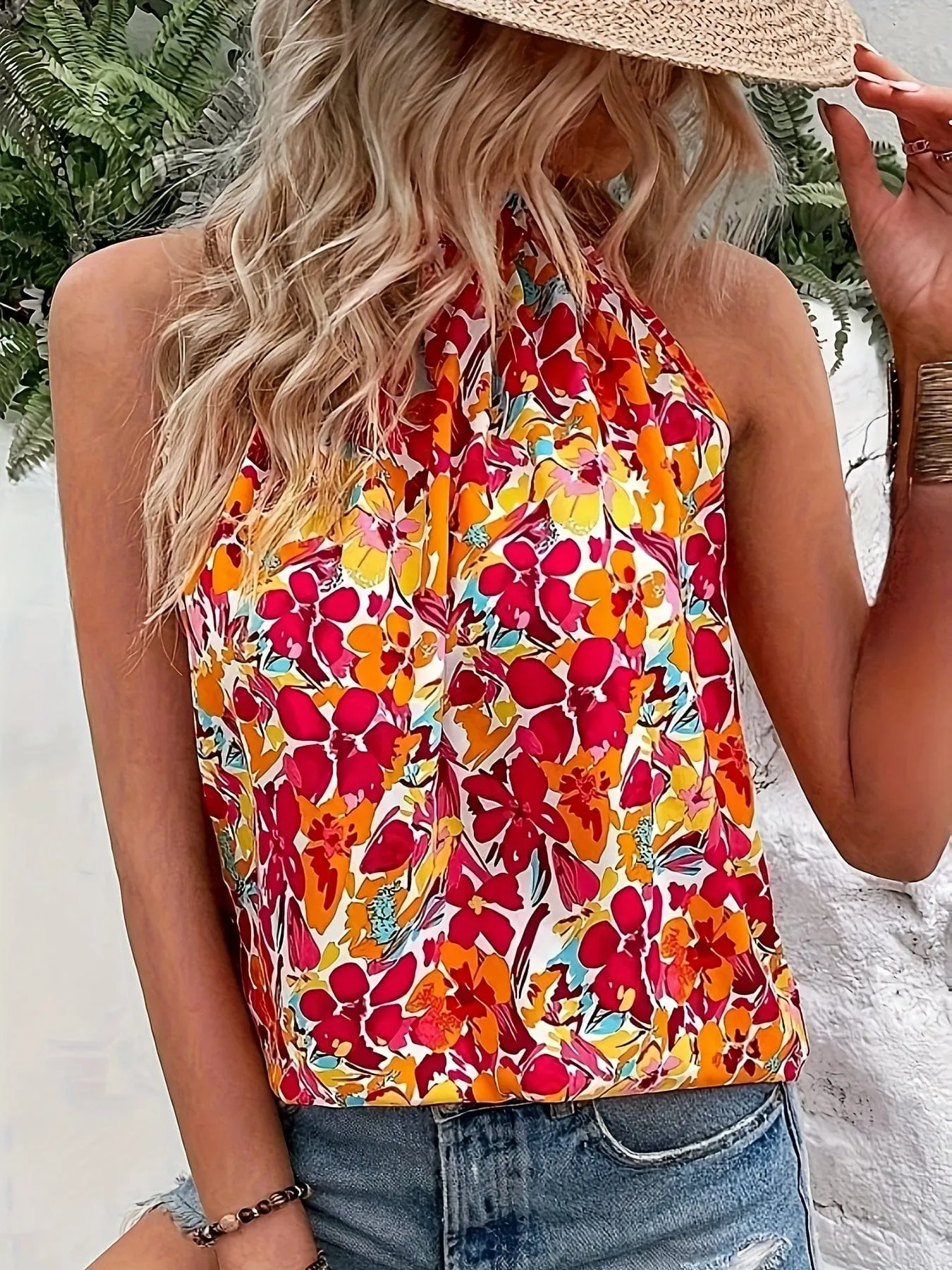 Elegant Floral Halter Neck Top  Summer Chic