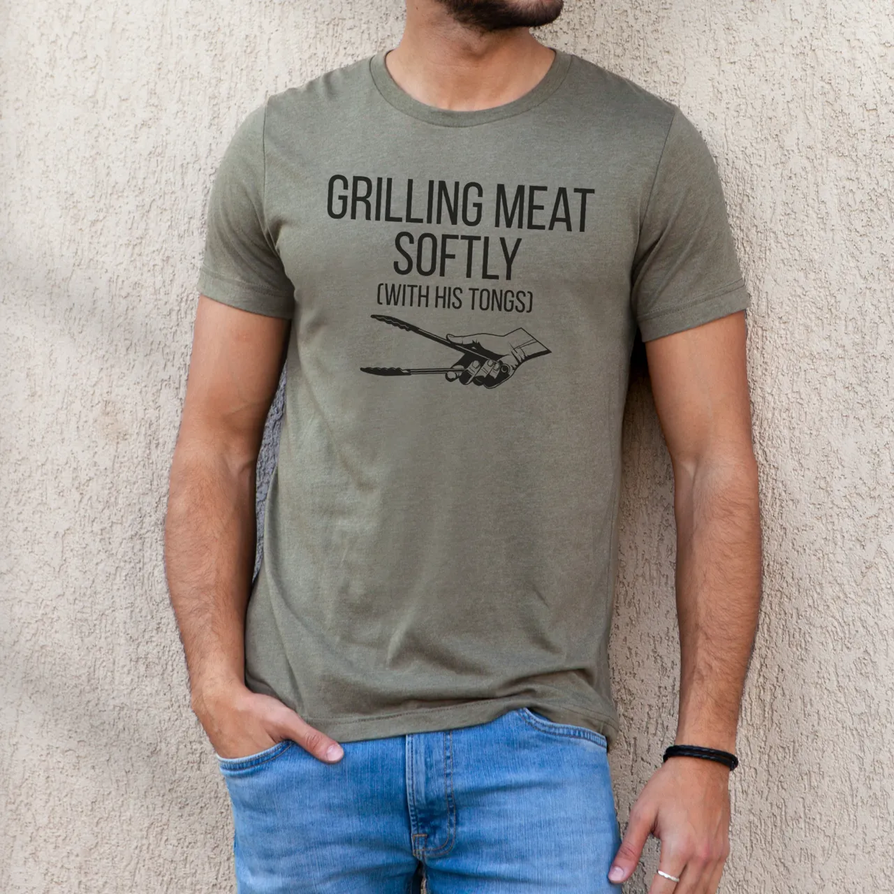 GRILLING MEAT SOFTLY WITH HIS TONGS T-SHIRT